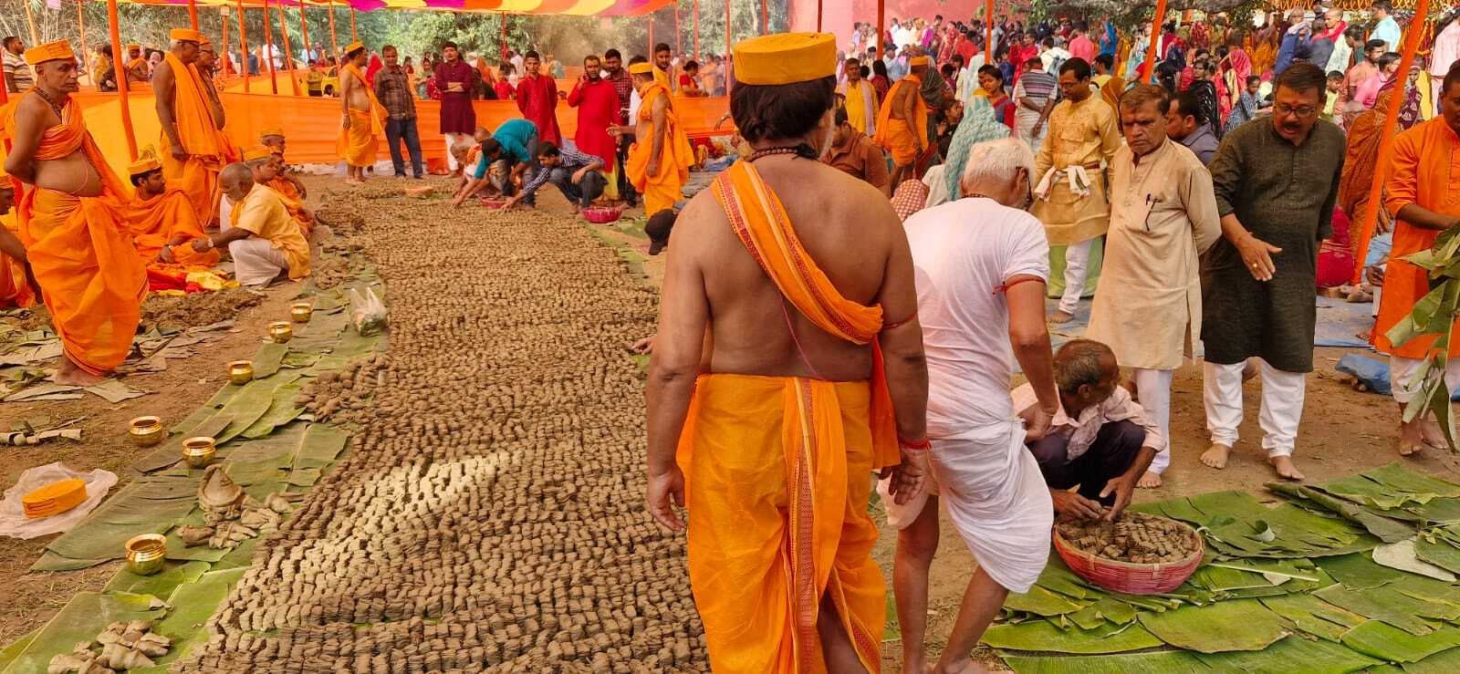 हर्षोल्लास से संपन्न सवा करोड़ पार्थिव पूजन