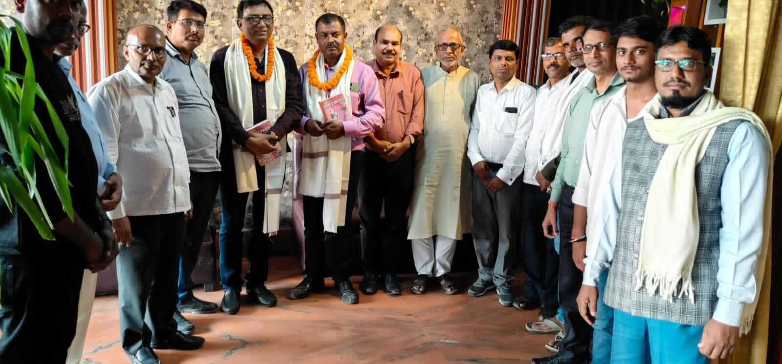 सम्मान समारोह सह कवि गोष्ठी का हुआ आयोजन