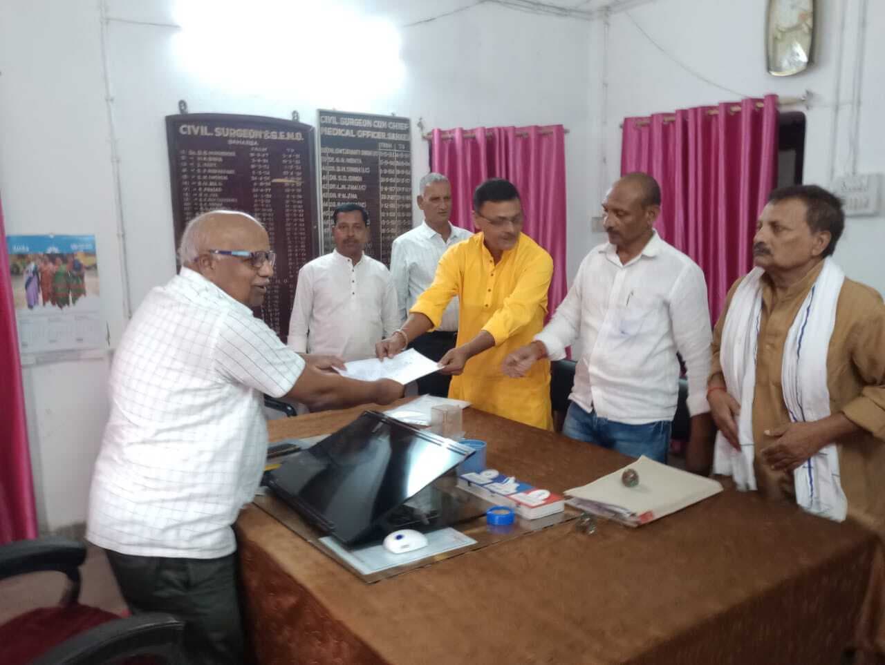 उद्घाटन के दो माह बीतने के बाद भी नहीं मिल रही स्वास्थ्य सुविधा