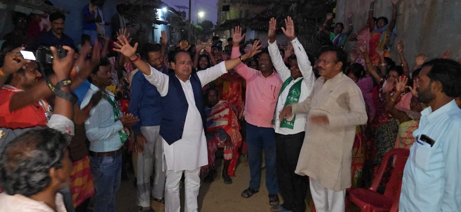 इरफान अंसारी ने गांव-गांव में जनसंपर्क अभियान किया तेज