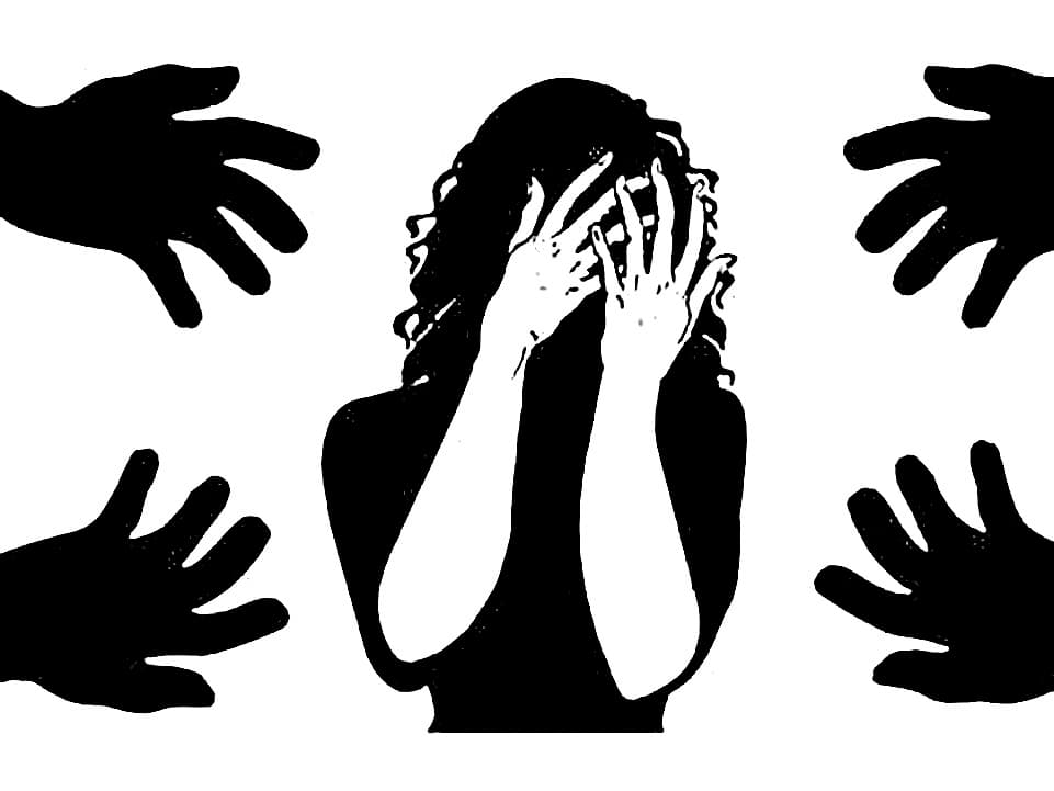 विवाहिता का आरोप कार नहीं देने पर पत्नी ने घर से निकला, कराया गर्भपात