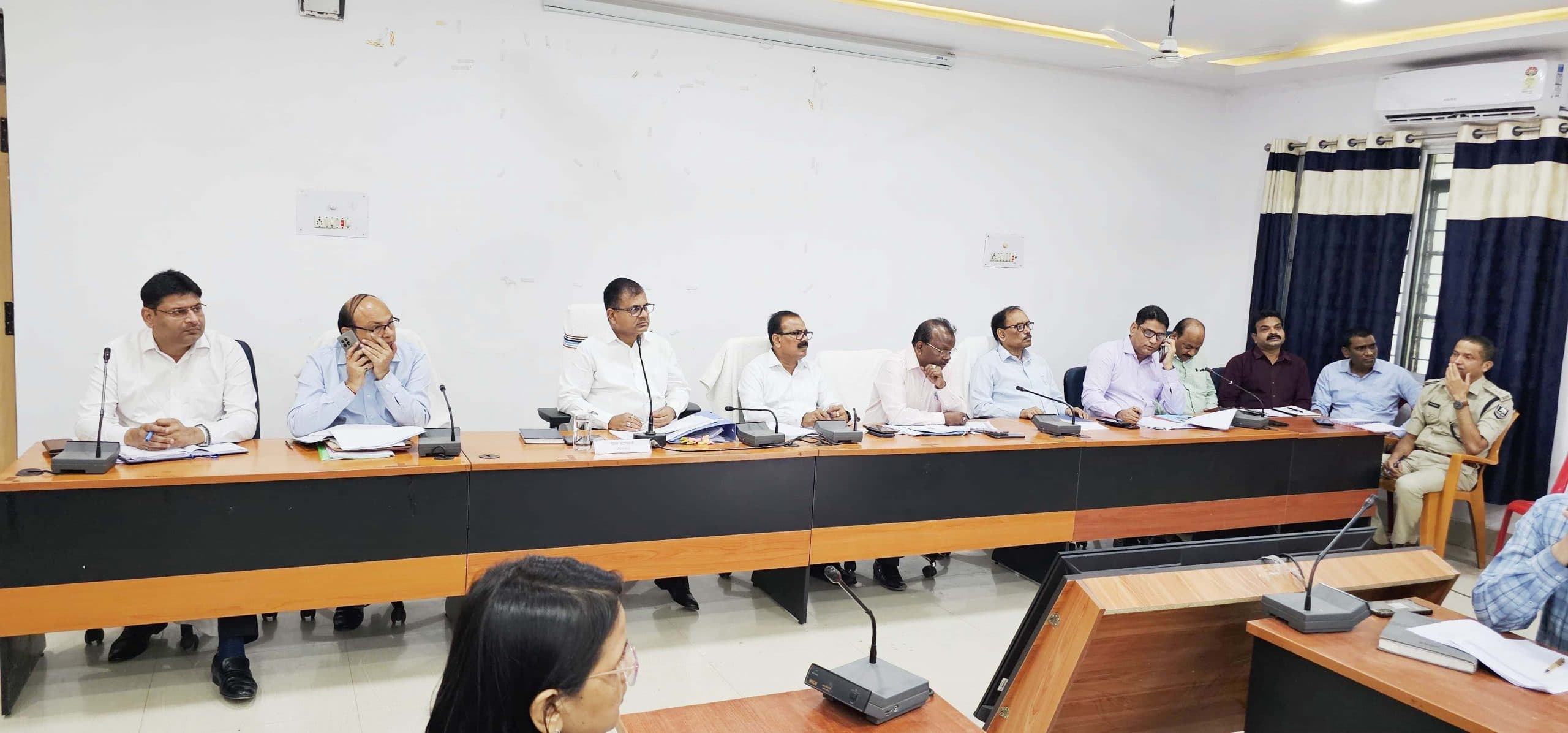 Aurangabad News : खेल मैदान के लिए भूमि चिह्नित कर एनओसी दें सीओ