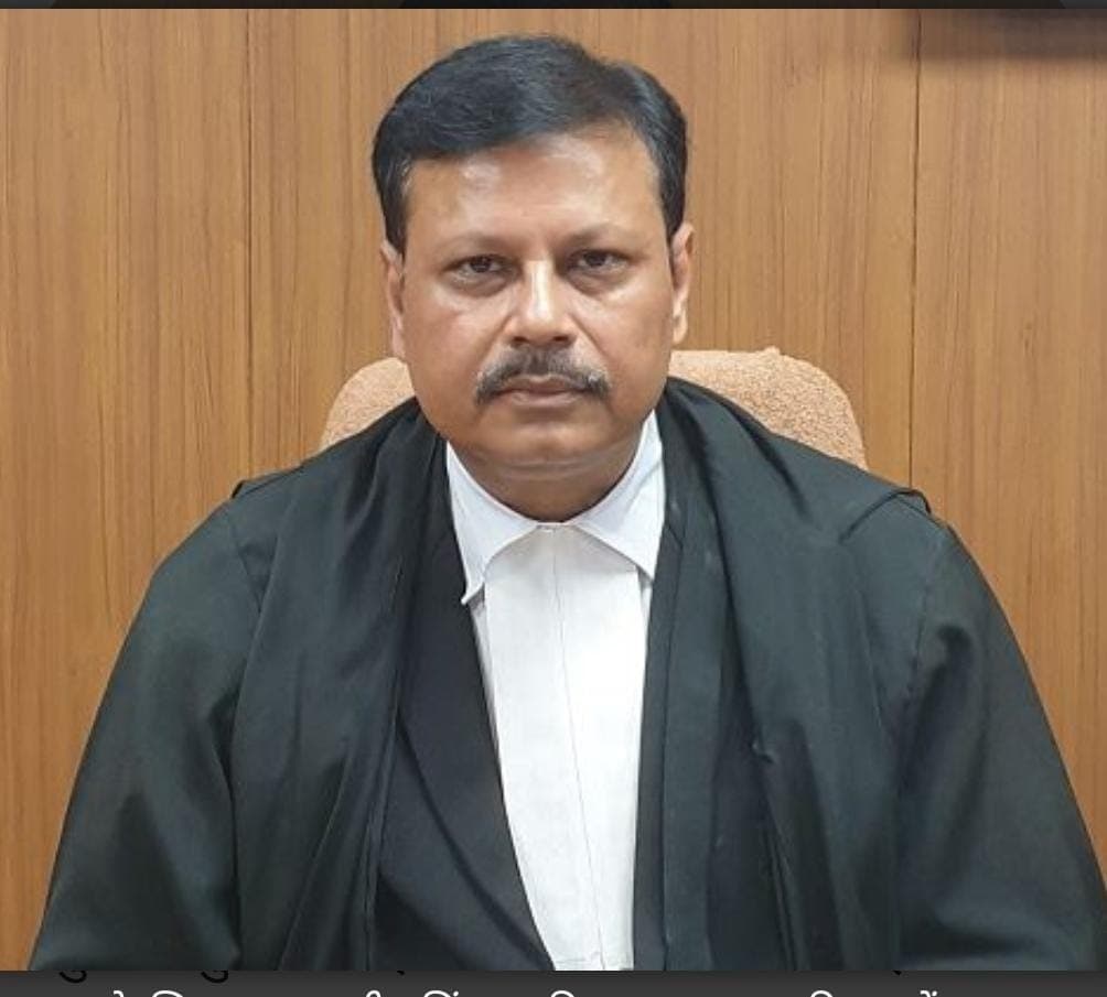 धनबाद में पोस्टेड जज मोतिहारी के सुजीत सिंह पंचतत्व में हुए विलीन