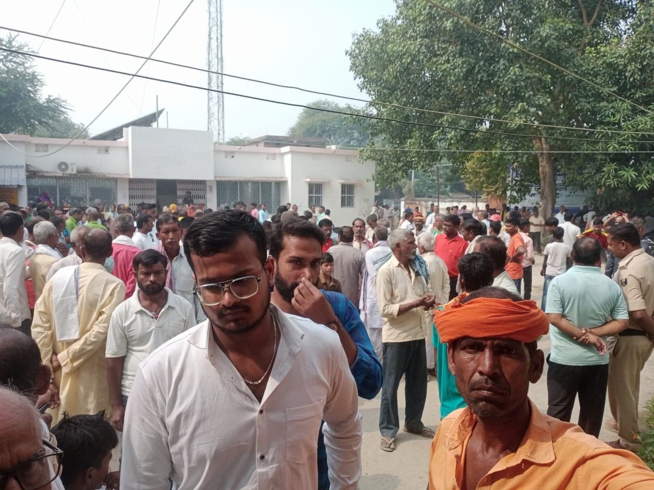 पैक्स चुनाव के लिए पन्द्रह अभ्यर्थियों ने भरे नामजदगी के पर्चे