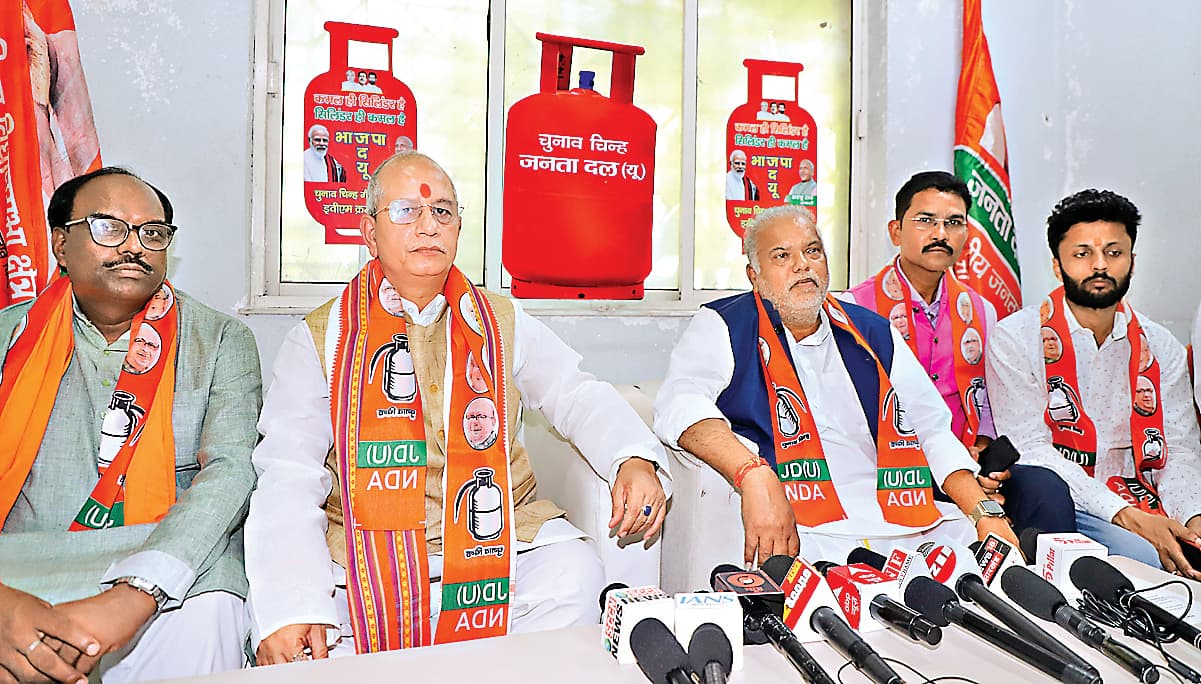 Jamshedpur News : सरयू राय ने झोंकी ताकत, बिहार के मंत्री श्रवण कुमार ने भी किया प्रचार