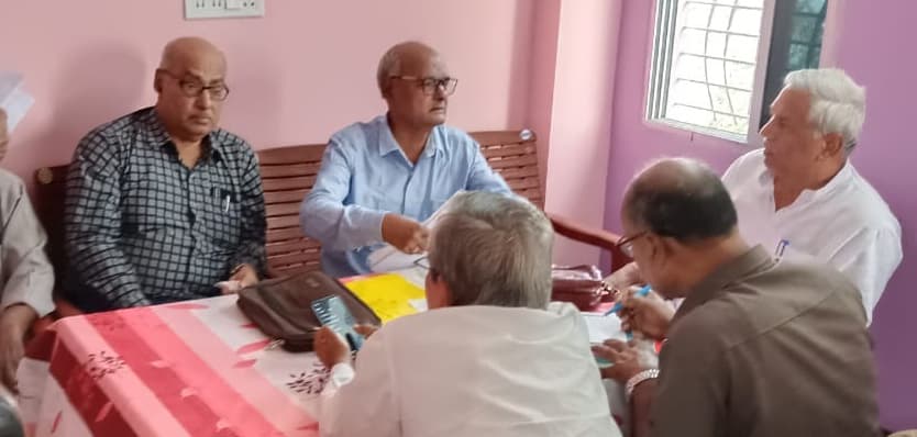 पूर्णिया विश्वविद्यालय सेवानिवृत्त शिक्षक संघ ने बैठक में लिए कई प्रस्ताव