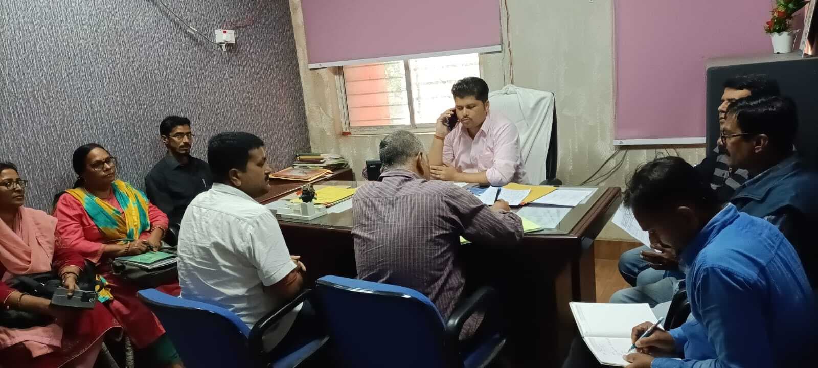 पोलियो अभियान की सफलता को लेकर स्वास्थ्य कर्मियों की हुई बैठक