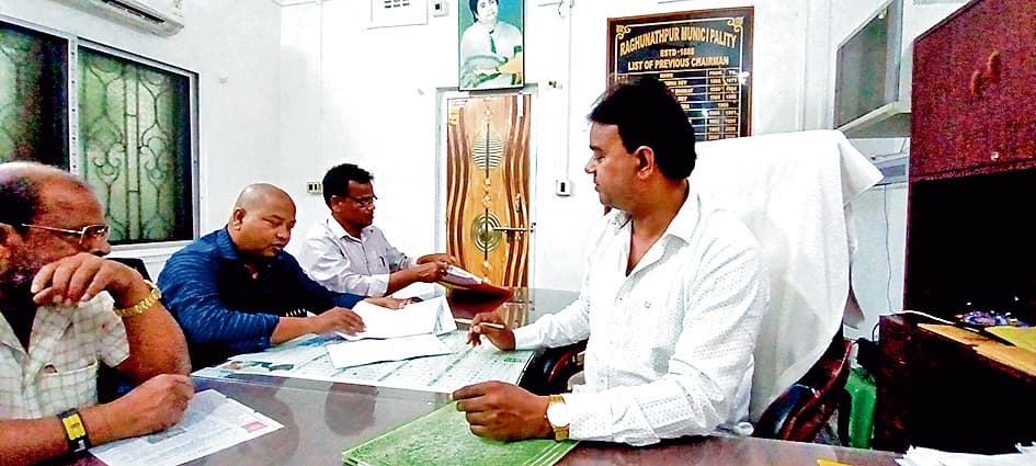 प्रधानमंत्री आवास योजना में रघुनाथपुर नगरपालिका पर लगा घोटाले का आरोप