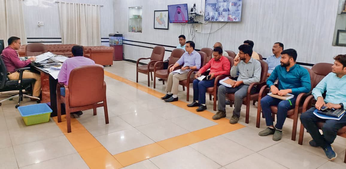 Chhapra News : जिलाधिकारी ने धान खरीद की धीमी गति को लेकर सभी बीसीओ का वेतन किया बंद