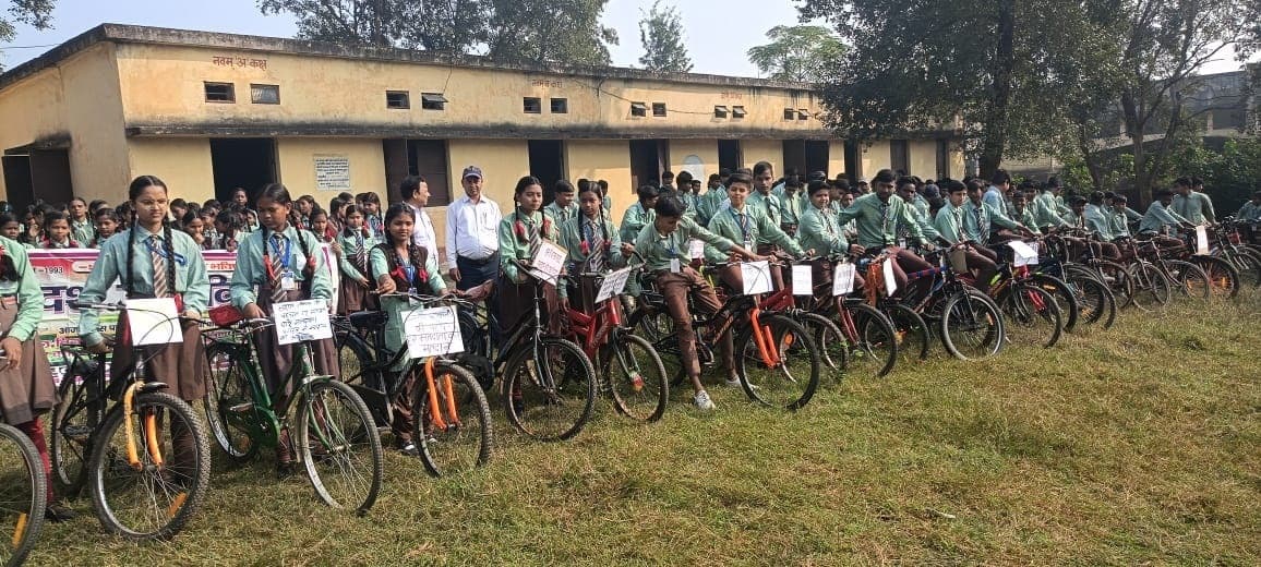 BOKARO NEWS : विद्यार्थियों ने निकाली साइकिल रैली और प्रभात फेरी