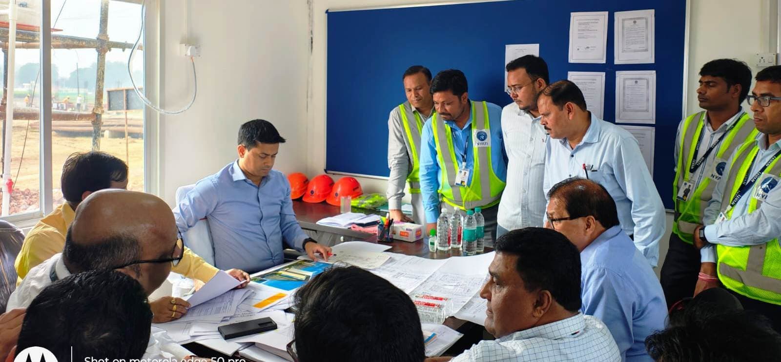 गुणवत्ता के साथ निर्धारित समय सीमा के अंदर कार्य करें पूर्ण