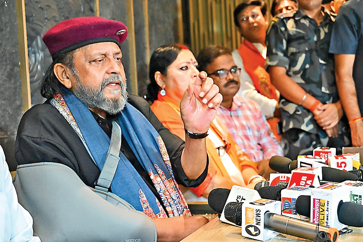 Ranchi news : परिवर्तन से ही झारखंड राज्य का होगा भला : मिथुन चक्रवर्ती