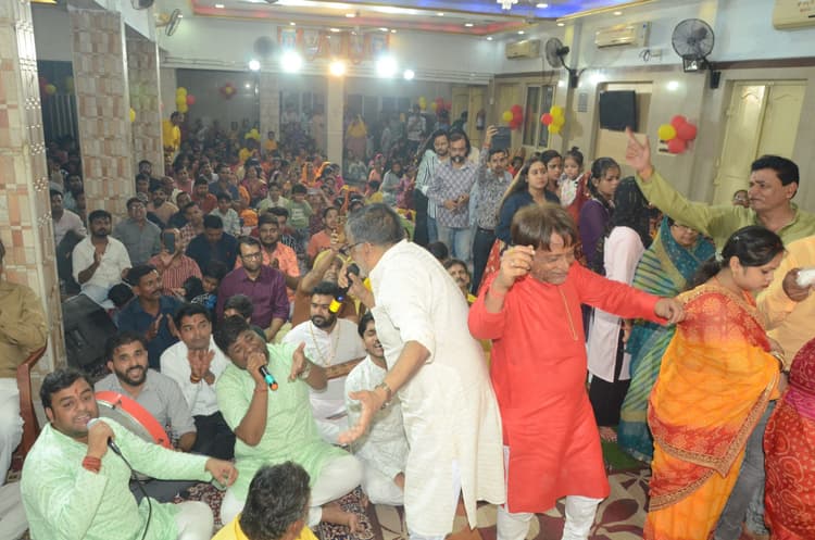 देवोत्थान एकादशी पर श्याम मंडल में मनाया गया प्रभु का जन्मोत्सव