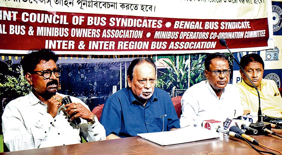 15 वर्ष पुरानी बसों को और दो वर्ष की छूट दे राज्य सरकार