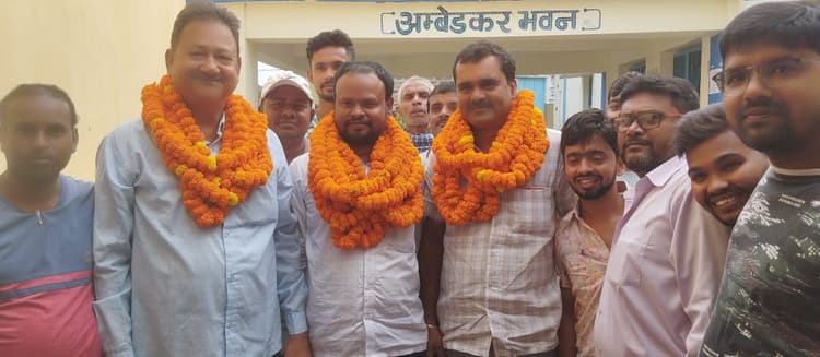 पैक्स चुनाव- अंतिम दिन कई प्रत्याशियों ने भरा नामांकन पर्चा