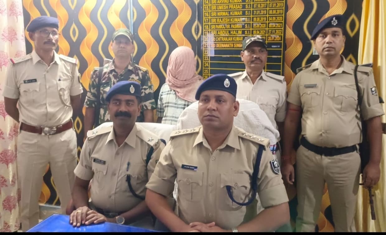 छोटे भाई की हत्या के आरोपित पत्नी के साथ गिरफ्तार