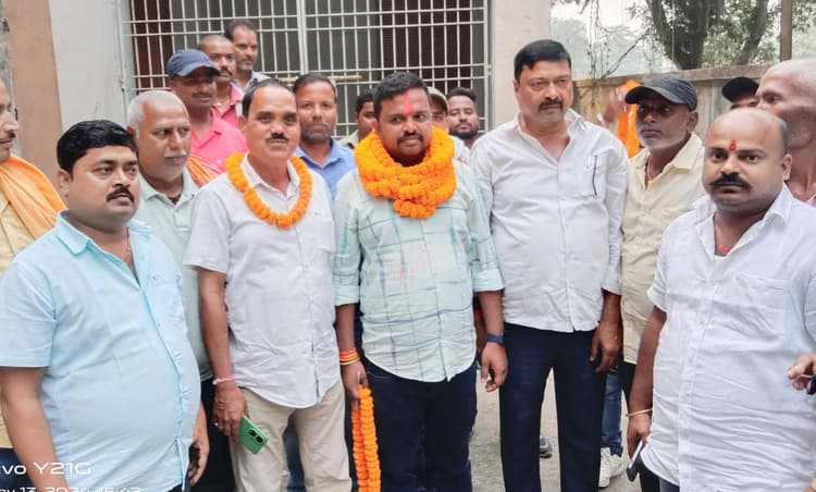 पहले दिन अध्यक्ष पद के लिए 18 व सदस्य पद के लिए 35 नामांकन