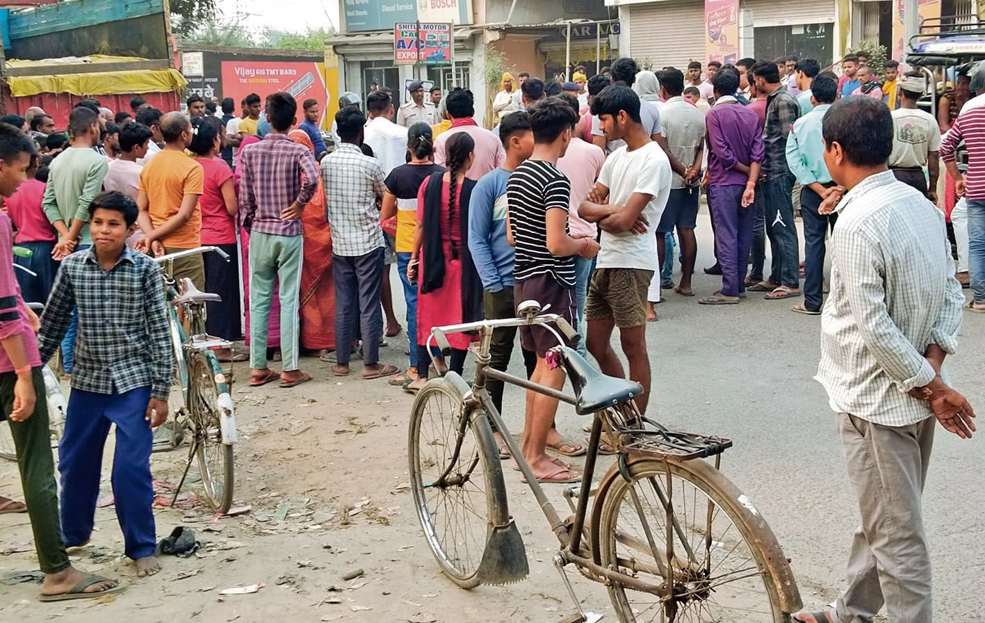 Saran News: कॉलेज से लौट रही स्नातक की छात्रा की ट्रक से कुचल कर मौत