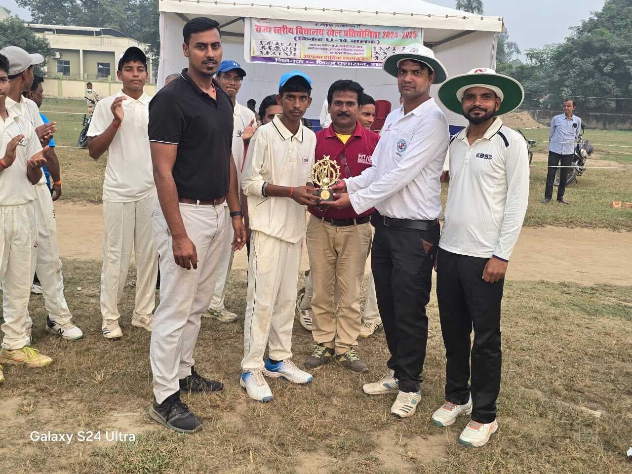 राज्यस्तरीय विद्यालय क्रिकेट प्रतियोगिता में नवादा बना विजेता