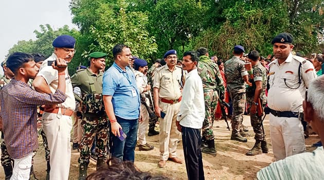 Gaya News : इमामगंज प्रखंड के बूथ संख्या 171 पर वोट बहिष्कार