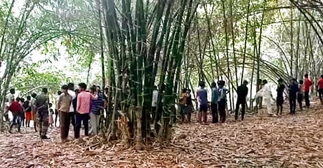 hajipur news. कुएं से युवक का सड़ा-गला शव बरामद