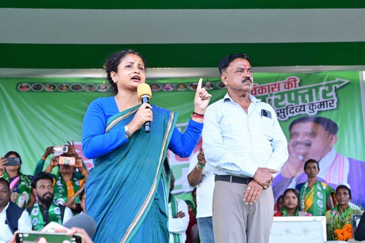 आदिवासी के नाम पर घड़ियाली आंसू बहा रही भाजपा : कल्पना