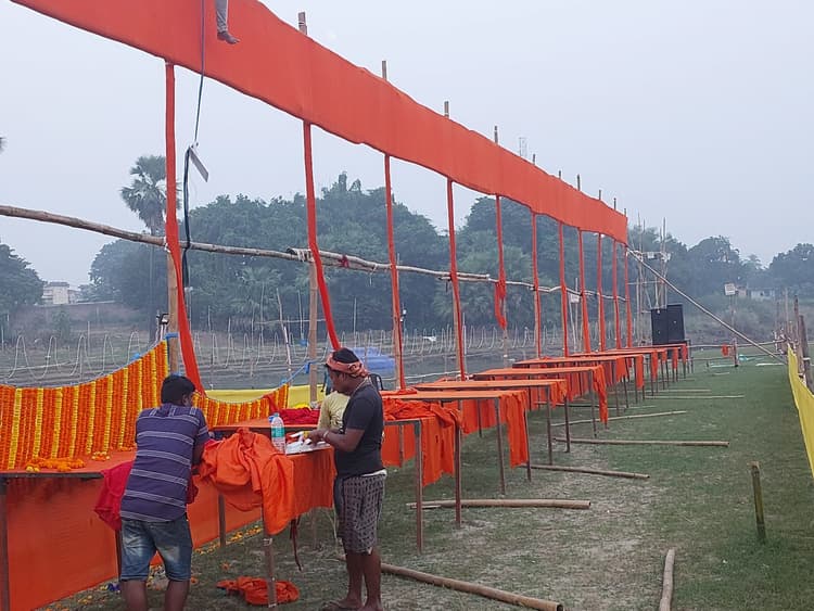 देव दीपावली पर आज 11 हजार दीपों से जगमगायेगा सौरा नदी घाट