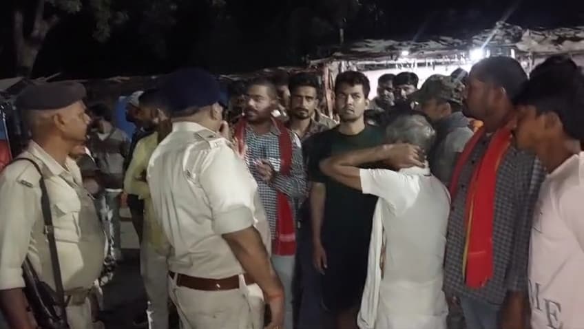 बंदी की मौत के बाद आक्रोशित लोगों ने सदर अस्पताल में किया हंगामा