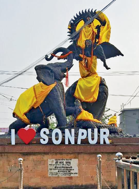 Chhapra News : अंग्रेजों के खिलाफ क्रांतिकारी गतिविधियों का केंद्र था सोनपुर मेला