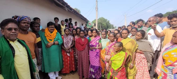 झारखंड में गुजराती बाबा नहीं गुरुजी और हेमंत की है आंधी, जो 23 को दिखेगा : चुन्ना सिंह