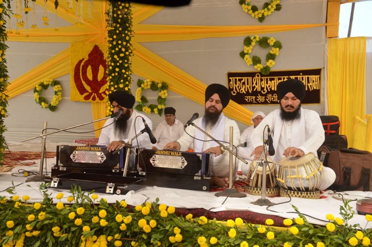 Ranchi news : गुरु बिन घोर अंधार गुरु बिन समझ ना आवै...