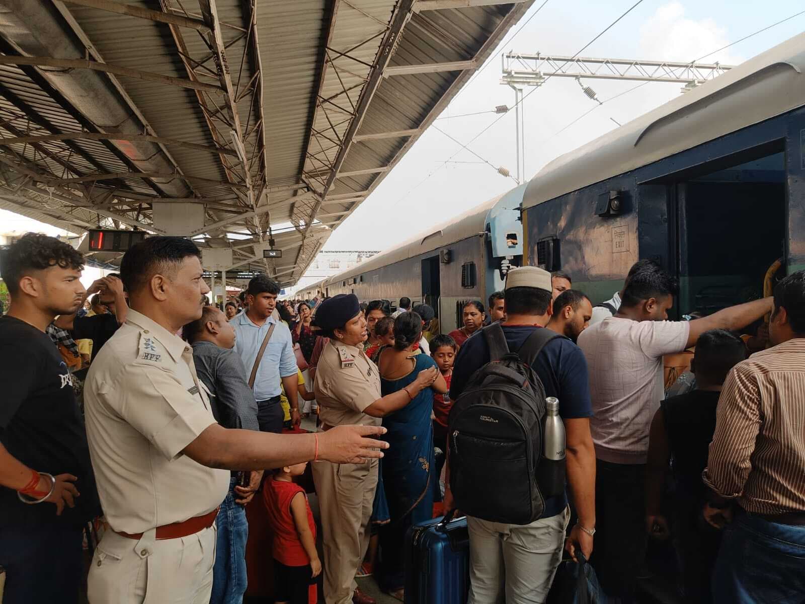 सहरसा जंक्शन से खुलने वाली लंबी दूरी की कई स्पेशल ट्रेनों के अवधि में विस्तार