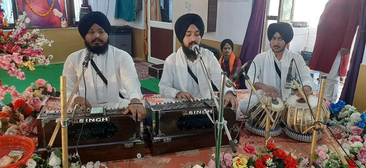 धूमधाम से मनायी गयी गुरु नानक देव जी की 555वीं जयंती