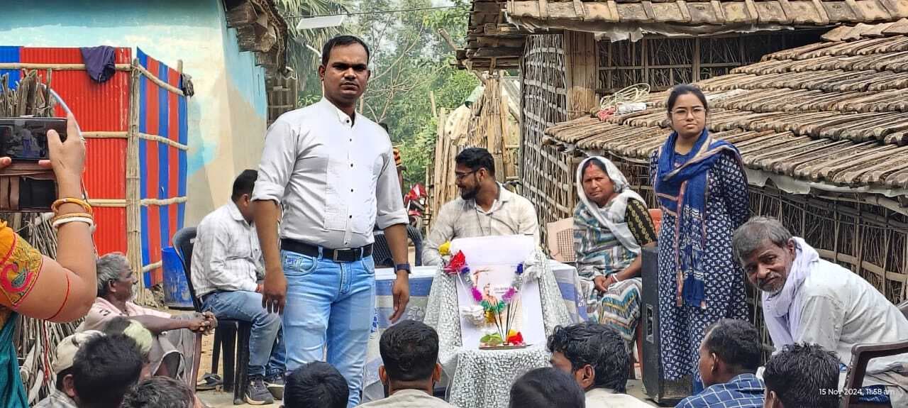 बिरसा मुंडा की जयंती पर रतनपुरा गांव में ग्राम सभा आयोजित