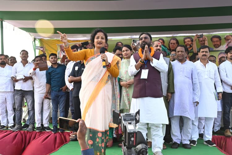 महागठबंधन की सरकार ही कर सकती है झारखंड का विकास: कल्पना