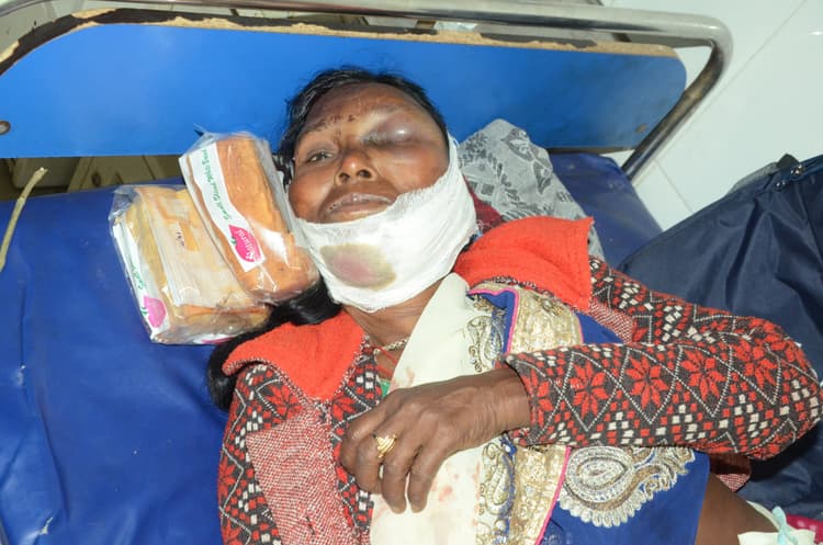 गिरिडीह के श्रद्धालुओं से भरा पिकअप वैन दुर्घटनाग्रस्त, आठ लोग घायल