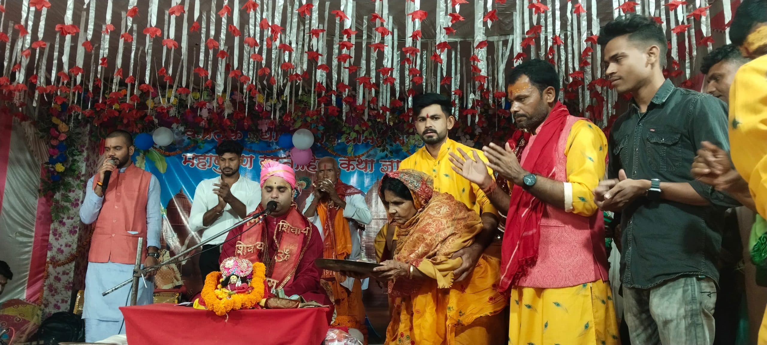 भगवान श्री कृष्ण ने दो मुट्ठी चावल में सुदामा को प्रदान की सुदामा नगरी : अनादि जी महराज