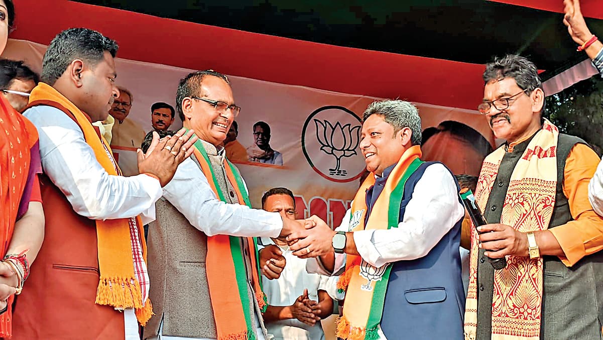 Ranchi News: घुसपैठियों को संरक्षण दे रहे कांग्रेस-जेएमएम : शिवराज