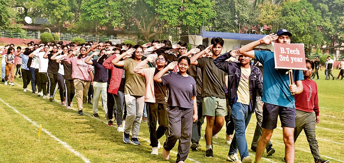 dhanbadnews: आइआइटी आइएसएम में वार्षिक खेल कूद महोत्सव शुरू