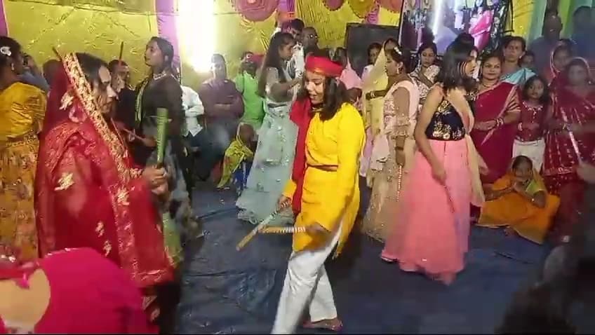 श्याम-गोपी नृत्य व डांडिया की शानदार प्रस्तुति ने किया मंत्रमुग्ध