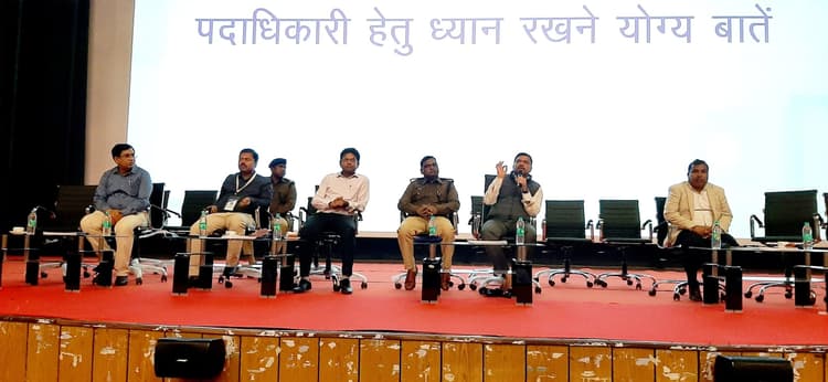 निर्धारित रूट से ही बूथों तक पहुंचें और वापस लौटें: डीसी