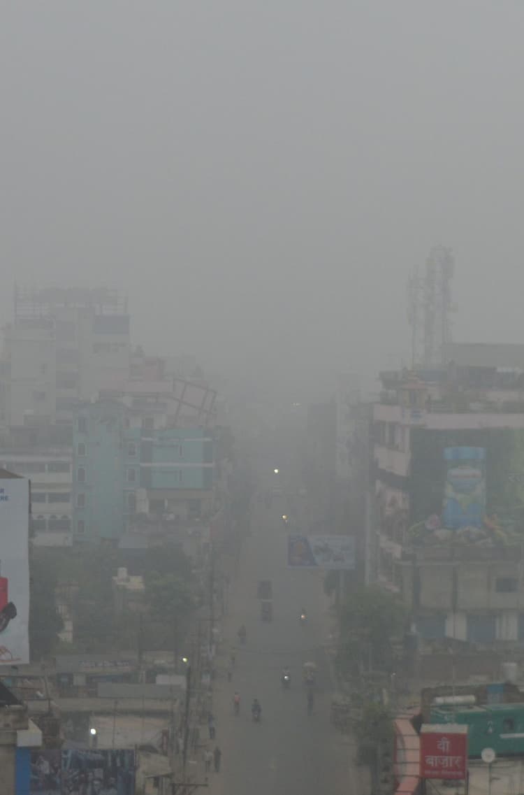 भागलपुर में इस सीजन में पहली बार छाया घना कोहरा