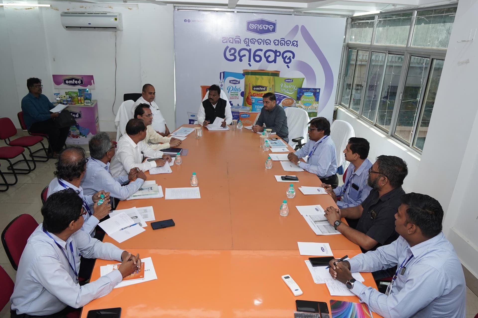 Bhubaneswar News: संबलपुर, गंजाम और बालेश्वर में स्थापित होगी ओमफेड की डेयरी