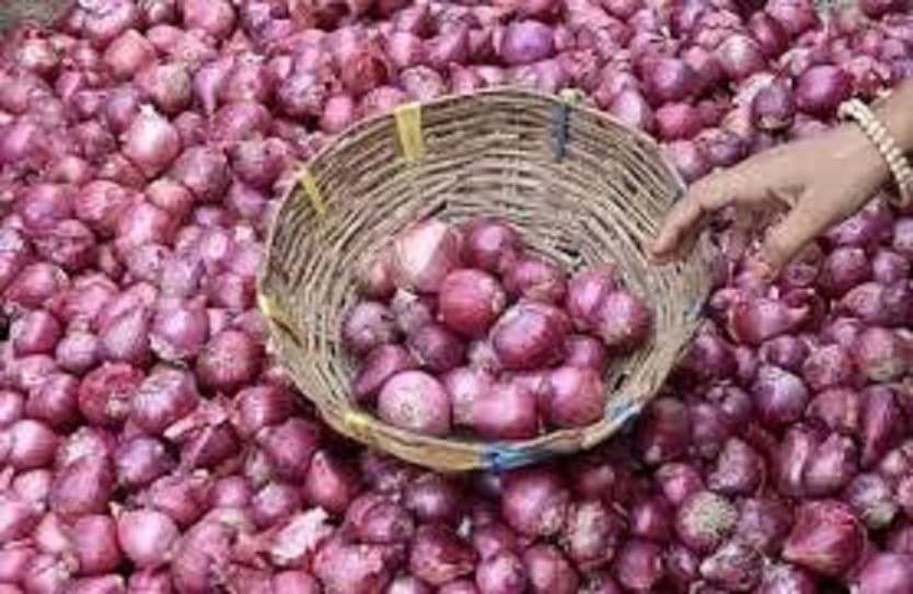 Ranchi News : थोक में प्याज 45 रुपये किलो, तो खुदरा में बिक रहा 70 रुपये