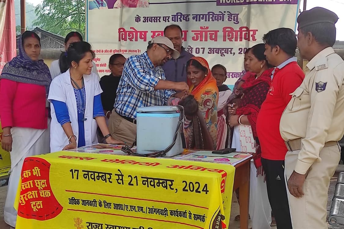 पीएचसी में दवा पिला पोलियो अभियान शुरू