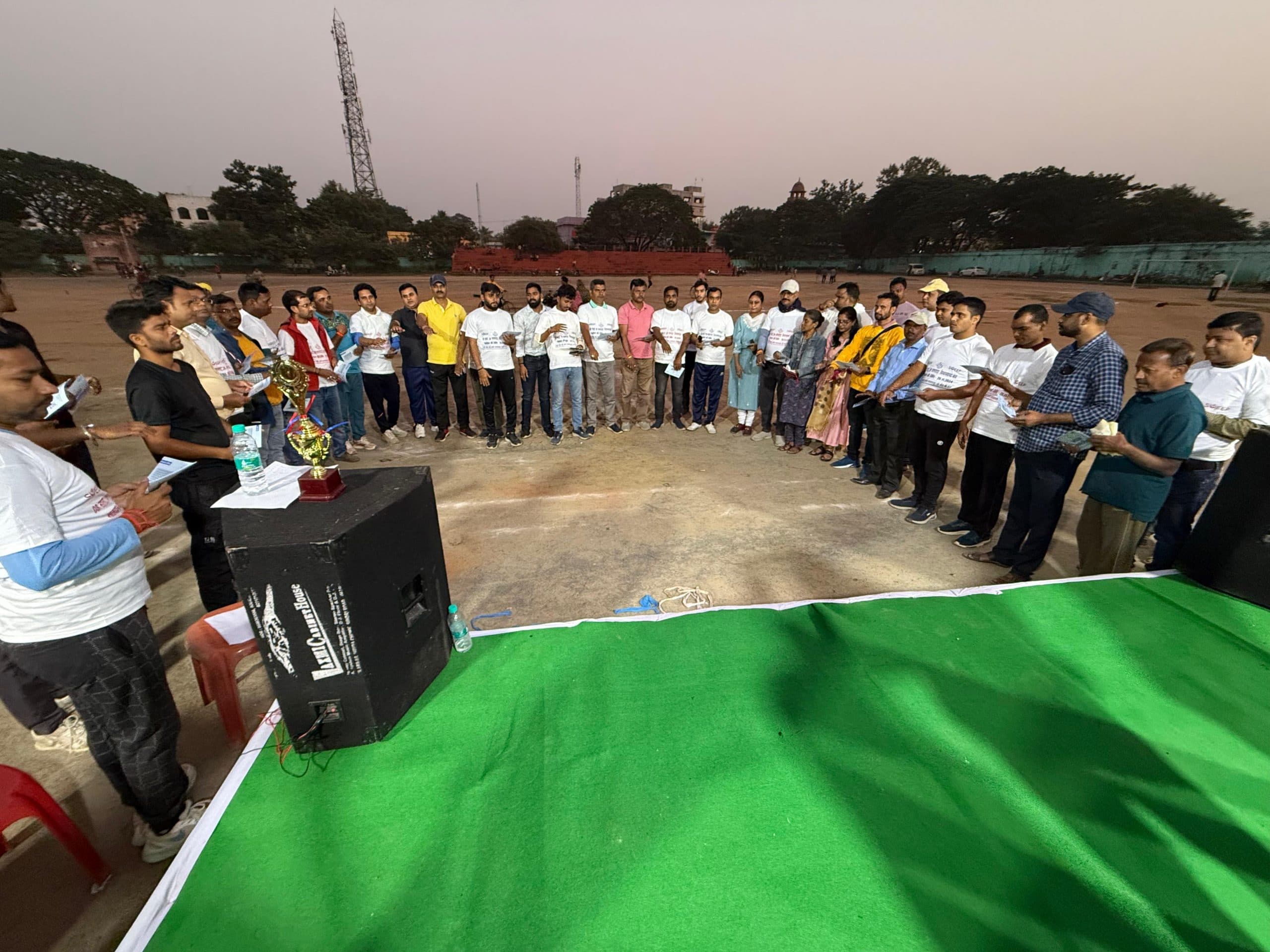 ओके000 मीडिया एकादश की टीम ने प्रशासन एकादश को हराया