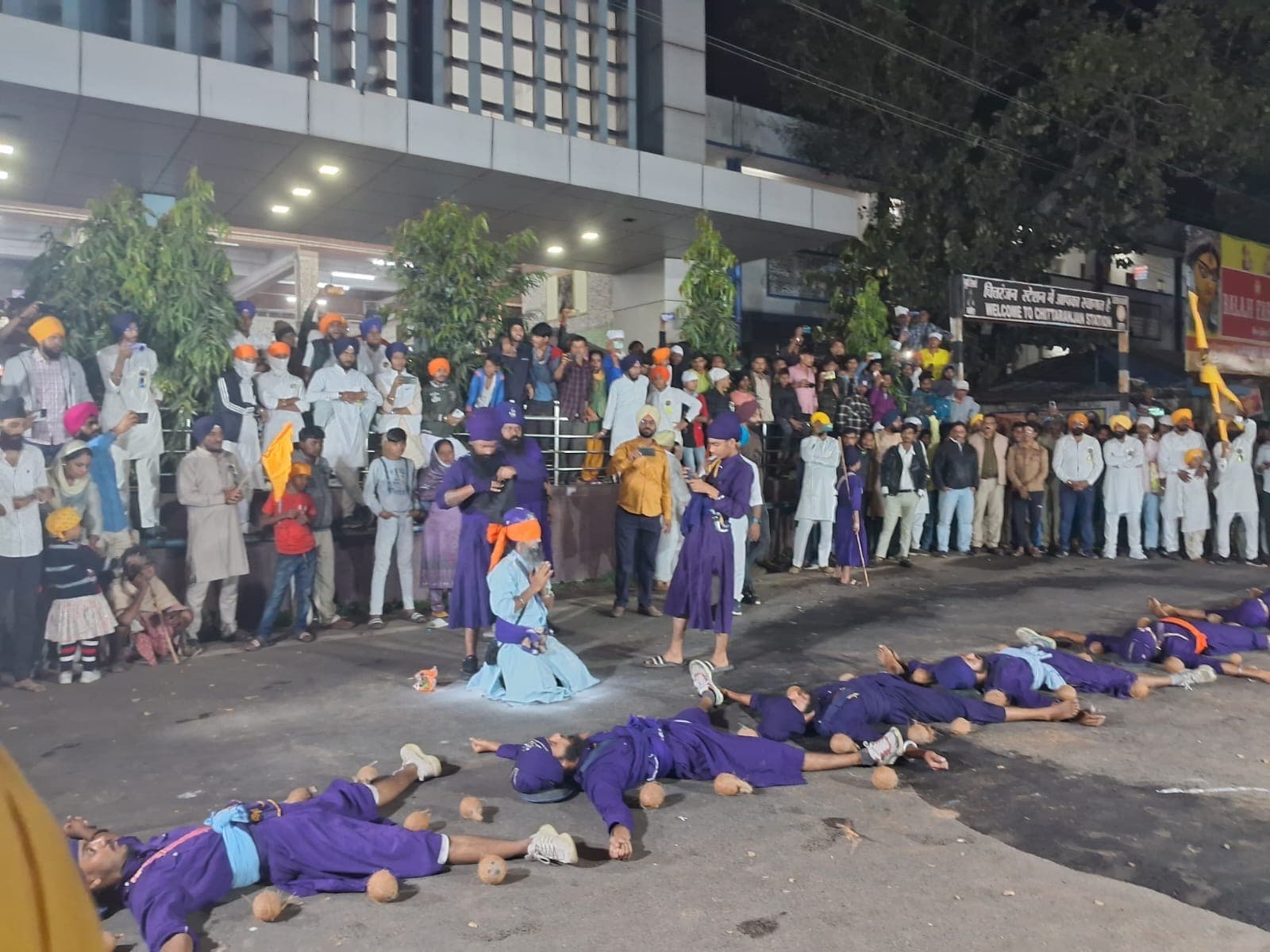 गुरुनानक देव के 555वें प्रकाश पर्व पर हुआ भव्य नगर कीर्तन