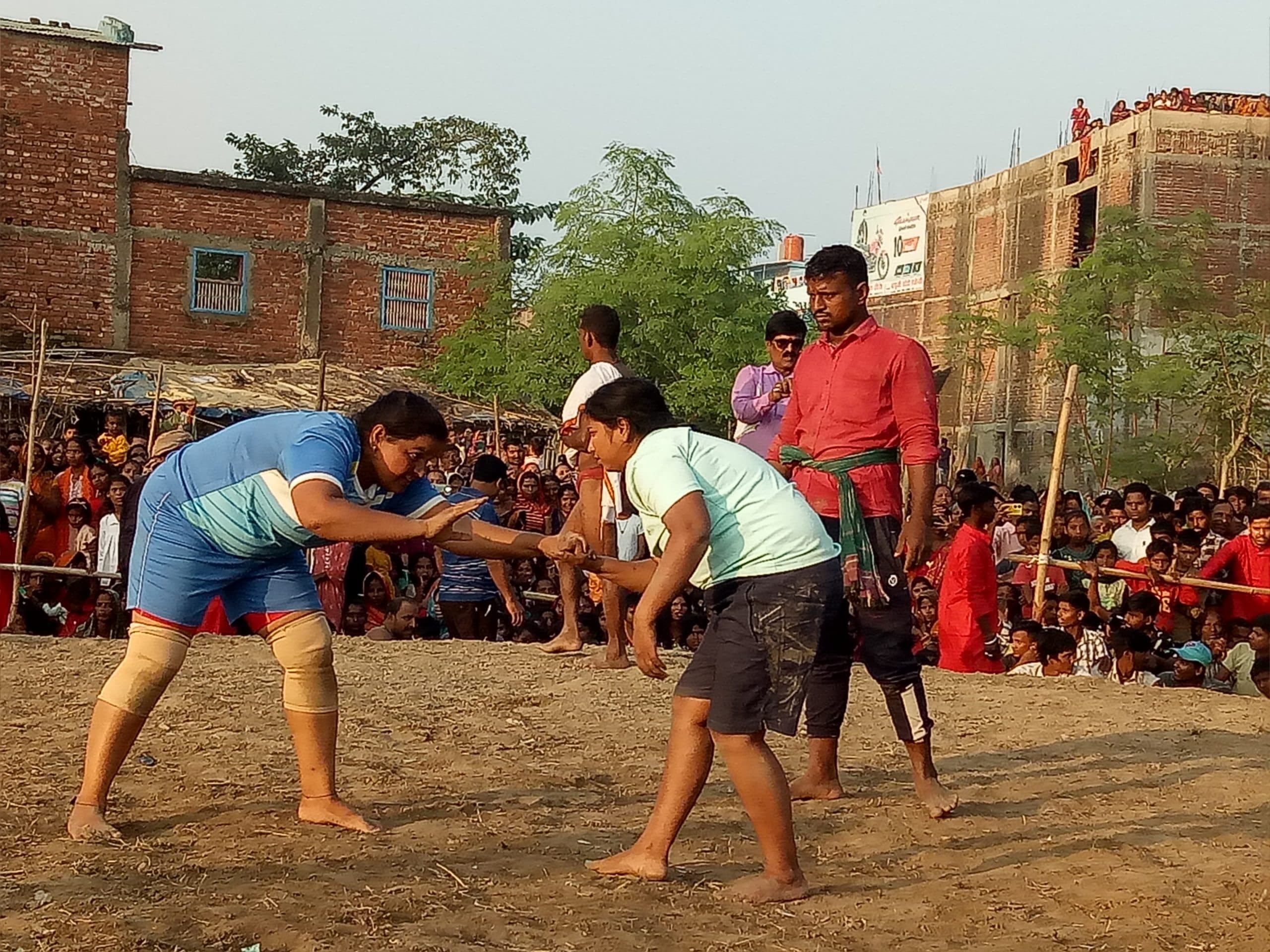 तिलाठी के दंगल में दूसरे दिन महिला पहलवानों का रहा दबदबा
