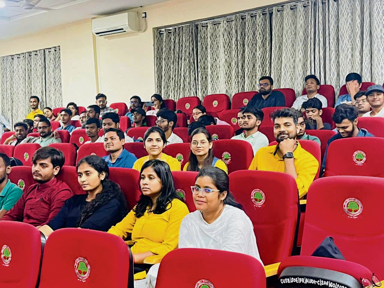 Gaya News : महापुरुष समाज और देश का होता है, जाति का नहीं : कुलपति