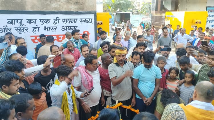 अंतिम यात्रा में रेणु देवी अमर रहे के नारों से गूंज उठा रोसड़ा शहर